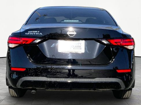 Used 2025 Nissan Sentra S image 6