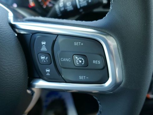 New 2026 Jeep Wrangler Unlimited Sahara AWD/4WD image 15