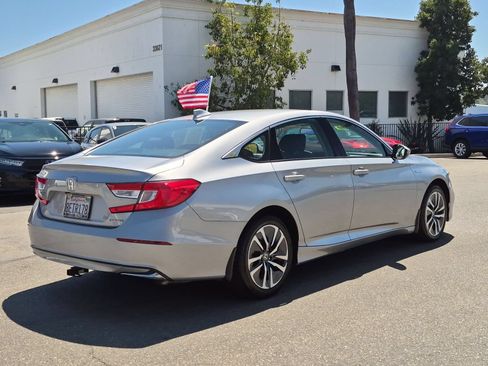 Used 2018 Honda Accord Hybrid image 5