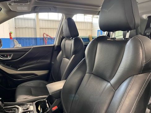 Used 2023 Subaru Forester Limited image 21