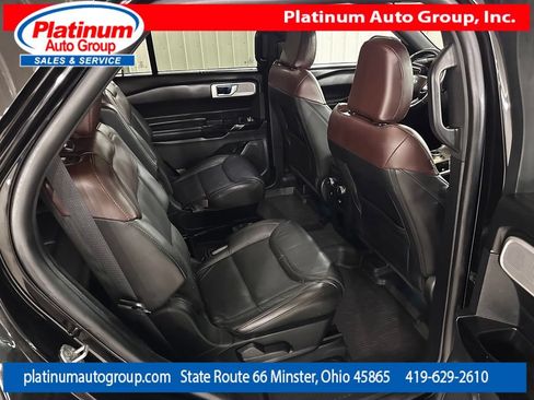 Used 2021 Ford Explorer Platinum w/ Equipment Group 601A AWD/4WD image 48