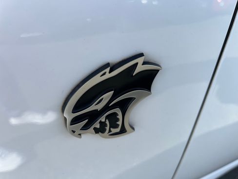 Used 2019 Dodge Charger SRT Hellcat w/ Navigation & Travel Group RWD image 10