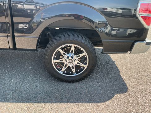Used 2014 Ford F150 XLT w/ Equipment Group 302A Luxury RWD image 8