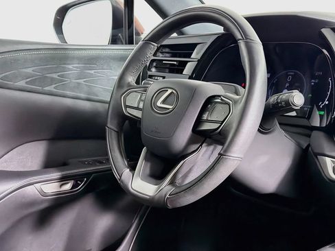 Used 2023 Lexus RX 350 w/ Accessory Package (2T) AWD/4WD image 37