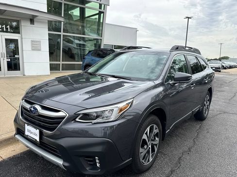 Used 2020 Subaru Outback Limited XT w/ Popular Package #2 AWD/4WD image 2