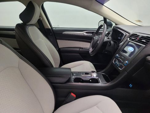 Used 2020 Ford Fusion SE w/ Equipment Group 151A image 21