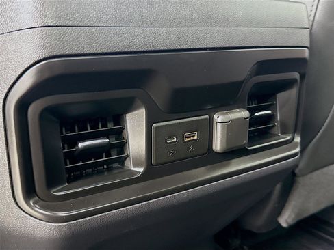 Used 2019 Chevrolet Silverado 1500 LT Trail Boss AWD/4WD image 26