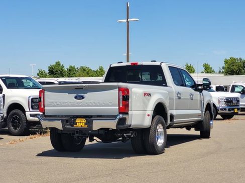 New 2026 Ford F350 Lariat w/ Lariat Ultimate Package AWD/4WD image 4