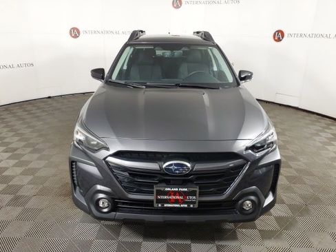 Certified 2025 Subaru Outback Premium image 2