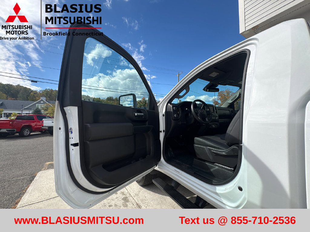 Used 2025 GMC Sierra 2500 Pro w/ 1SA Pro Safety Plus Package AWD/4WD image 14