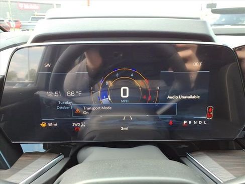 New 2026 Chevrolet Suburban Premier image 17