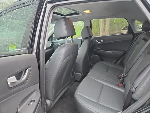 Used 2023 Hyundai Kona Limited w/ Cargo Package AWD/4WD image 9