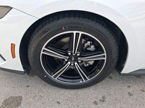Used 2025 Ford Mustang Premium RWD image 12