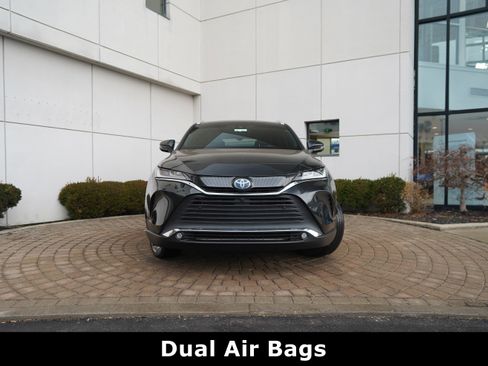 Used 2022 Toyota Venza Limited image 20