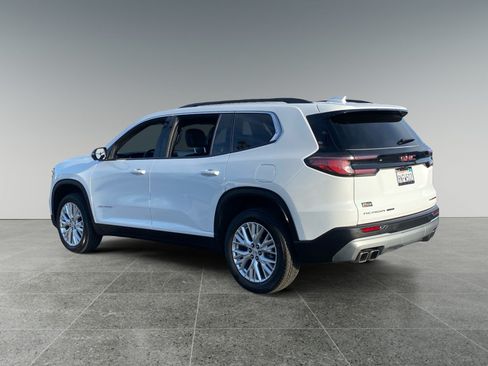 Used 2024 GMC Acadia Elevation AWD/4WD image 3