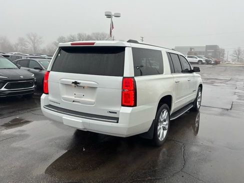 Used 2017 Chevrolet Suburban Premier image 5