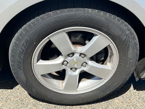 Used 2016 Chevrolet Cruze LT image 15