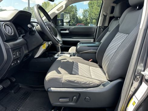 Used 2021 Toyota Tundra SR5 RWD image 9