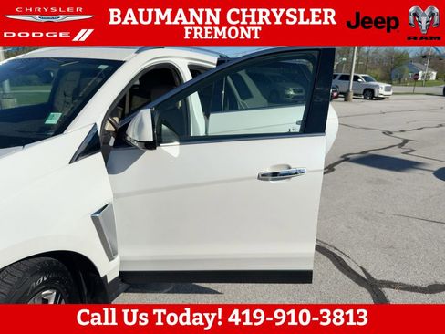 Used 2015 Cadillac SRX Luxury w/ Driver Awareness Package AWD/4WD image 16