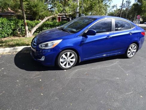 Used 2014 Hyundai Accent GLS w/ Option Group 2 image 14