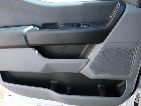 Used 2024 Ford F450 XL w/ XL Chrome Package image 17