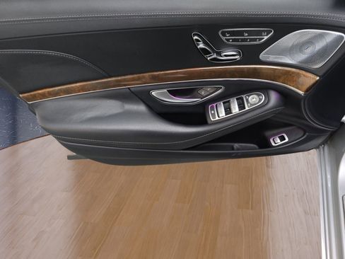 Used 2016 Mercedes-Benz S 550 4MATIC Sedan w/ Premium Package image 9