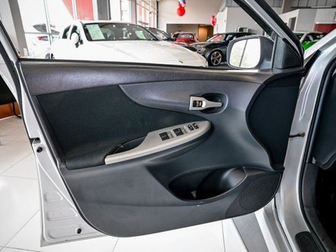 Used 2012 Toyota Corolla S FWD image 15