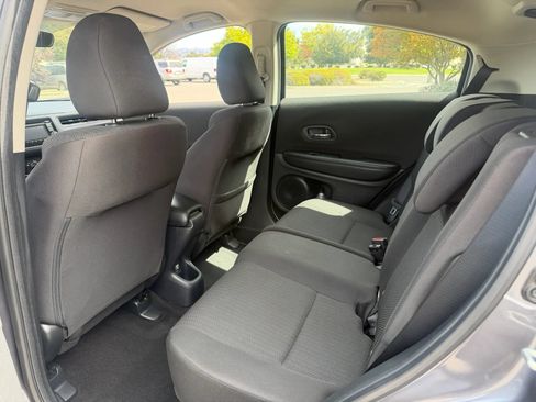 Used 2017 Honda HR-V LX image 12