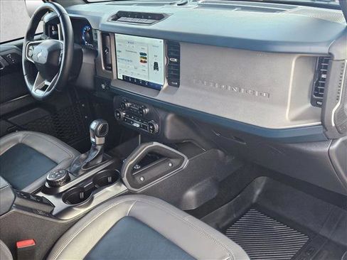 Certified 2024 Ford Bronco Outer Banks w/ Sasquatch Package image 22