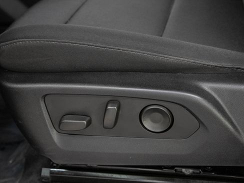 Used 2023 Chevrolet Colorado Trail Boss w/ Technology Package AWD/4WD image 24