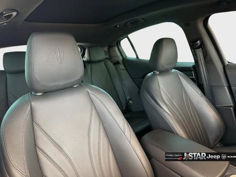 Used 2023 Maserati Grecale Modena AWD/4WD image 13