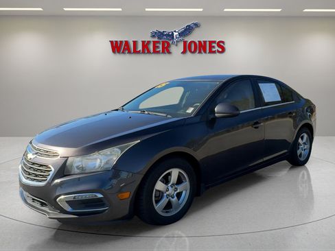 Used 2015 Chevrolet Cruze LT image 7