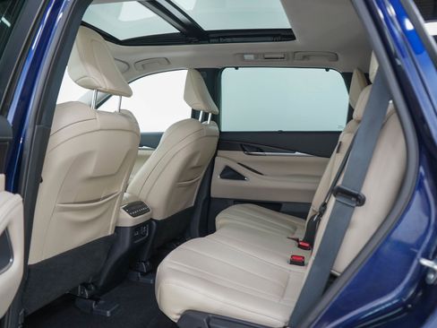 Used 2024 INFINITI QX60 Sensory AWD/4WD image 19
