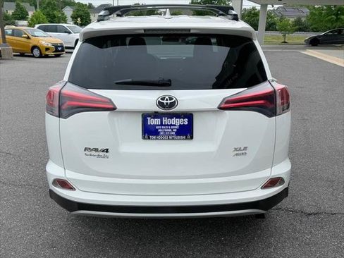Used 2016 Toyota RAV4 XLE AWD/4WD image 5