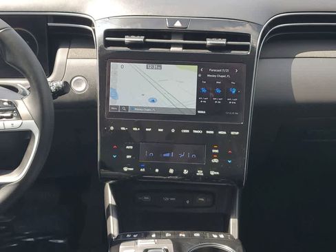 Used 2023 Hyundai Tucson Limited image 15