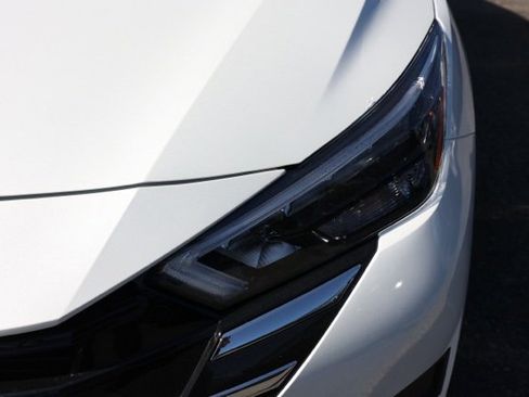 New 2025 Nissan Versa 1.6 SV w/ Trunk Package image 10