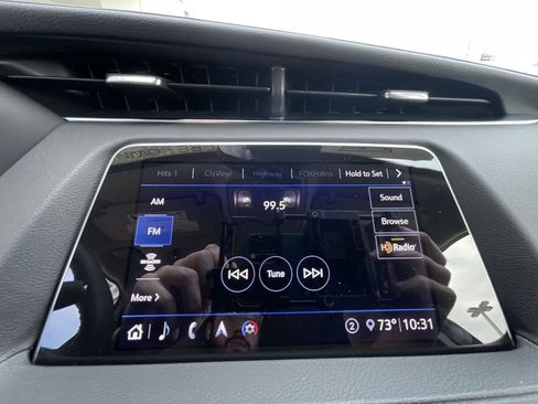 Used 2020 Cadillac XT4 Premium Luxury w/ Technology Package FWD image 13