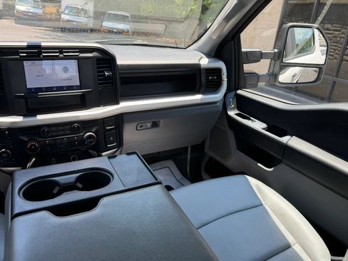Used 2023 Ford F250 XL w/ Snow Plow Prep Package AWD/4WD image 13