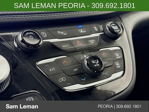 New 2026 Chrysler Pacifica Select w/ S Appearance Package FWD image 15