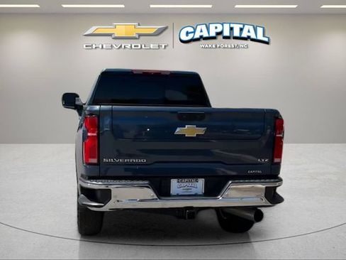 Used 2025 Chevrolet Silverado 2500 LTZ w/ LTZ Premium Package AWD/4WD image 4
