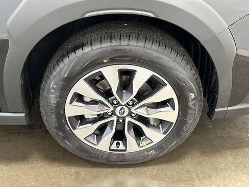 Certified 2025 Subaru Outback Limited XT image 5