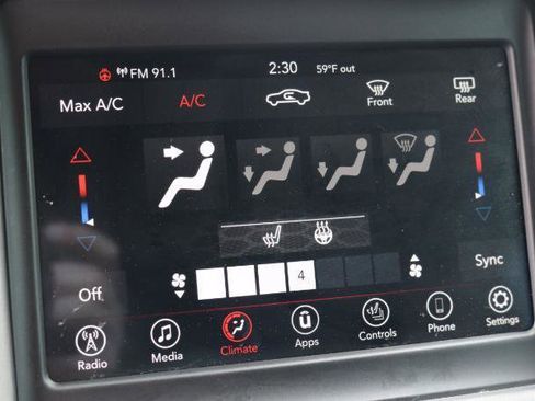 Used 2021 Dodge Charger SXT w/ Blacktop Package RWD image 11