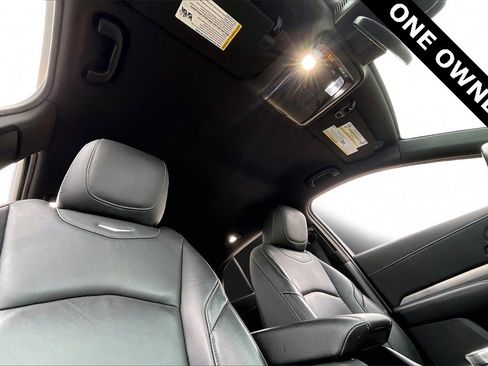 Certified 2024 Cadillac XT4 Premium Luxury image 17