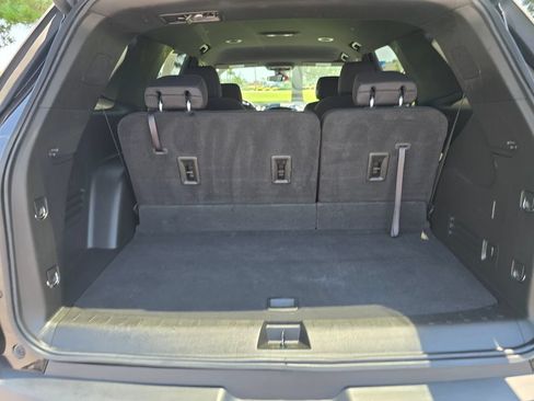 Certified 2023 Chevrolet Traverse LT FWD image 23