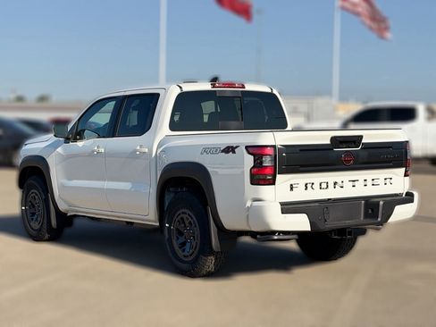 New 2026 Nissan Frontier PRO-4X w/ Tow Package AWD/4WD image 6