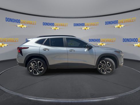 New 2026 Chevrolet Trax RS w/ Driver Confidence Package FWD image 12