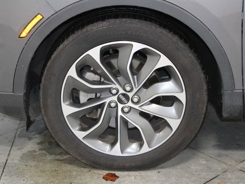 Used 2022 Lincoln Nautilus Reserve image 19