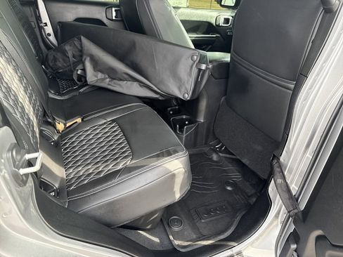 Used 2020 Jeep Gladiator Sport w/ Quick Order Package 24S image 19