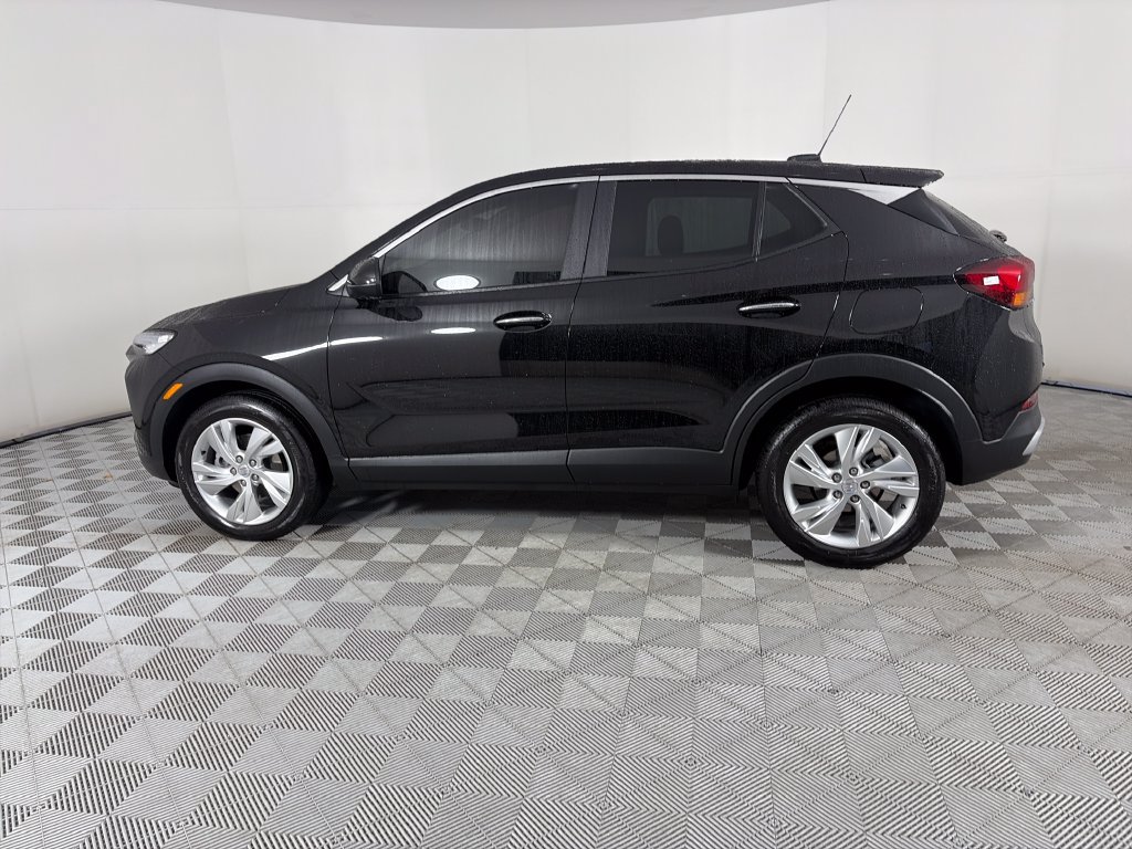 Used 2025 Buick Encore GX Preferred w/ Advanced Technology Package FWD image 4