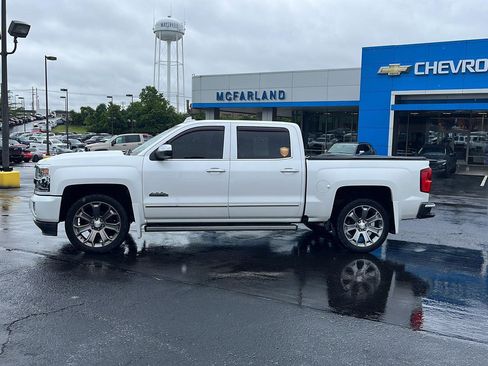 Used 2018 Chevrolet Silverado 1500 High Country AWD/4WD image 2